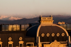 Vedere de la etajul 9 al hotelului catre alpi