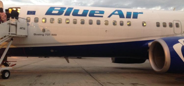 Premiera! Blueair ofera pasagerilor „masti si dezinfectant” in lupta cu „covid-19”!