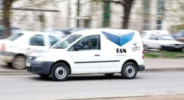Nu apelati la serviciile „Fan Courier”!