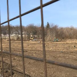 Vasluieni vi se pregateste ceva! A inceput curatarea unei mari suprafete de teren din fosta „unitate militara”! (Video)