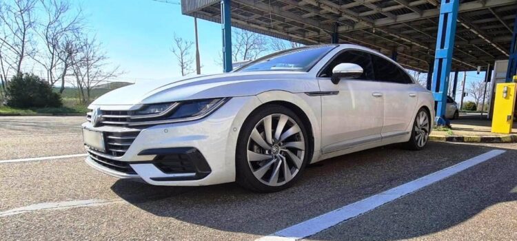 Moldovean retinut la „Albita” dupa ce a incercat sa treaca vama cu o masina furata de 35.000 euro