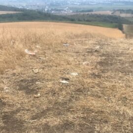 Vasluienii care merg la punctul „Belvedere” de la Bahnari lasa in urma lor multe gunoaie (Video)
