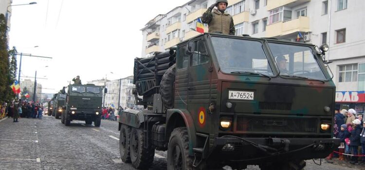 De 7 ani de zile Vasluiul nu a mai avut o „parada adevarata” de 1 Decembrie! (Video)